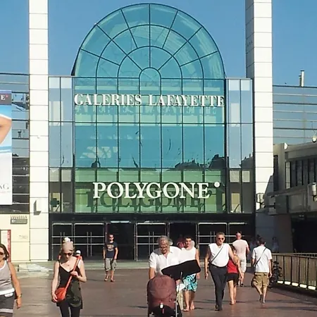 Le Balcon De La Comedie Διαμέρισμα *