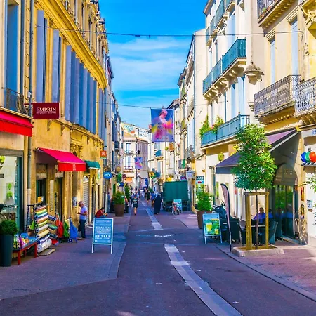 Lägenhet Le Balcon De La Comedie