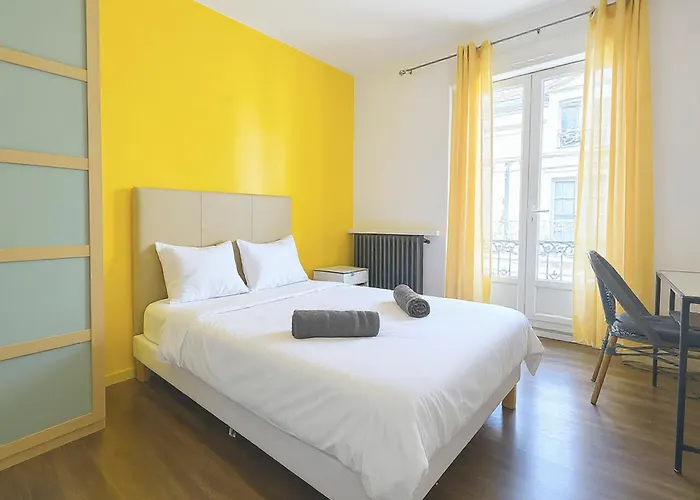 Le Balcon De La Comedie Apartamento *