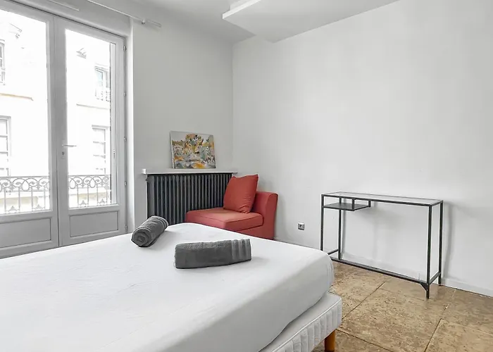 Le Balcon De La Comedie *